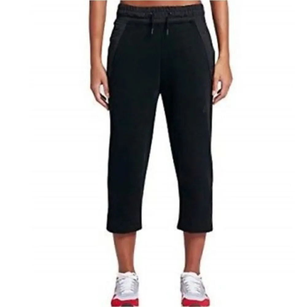 Nike Tech Pack Capris Pant (NWT)